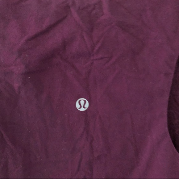 Lululemon tank top. Size 6 - Picture 2 of 3